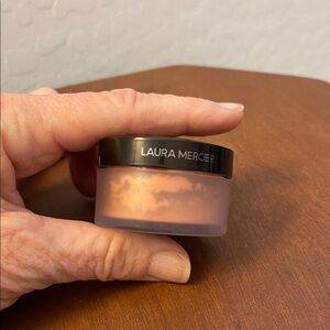 Laura Mercier Rich Peach brightening powder